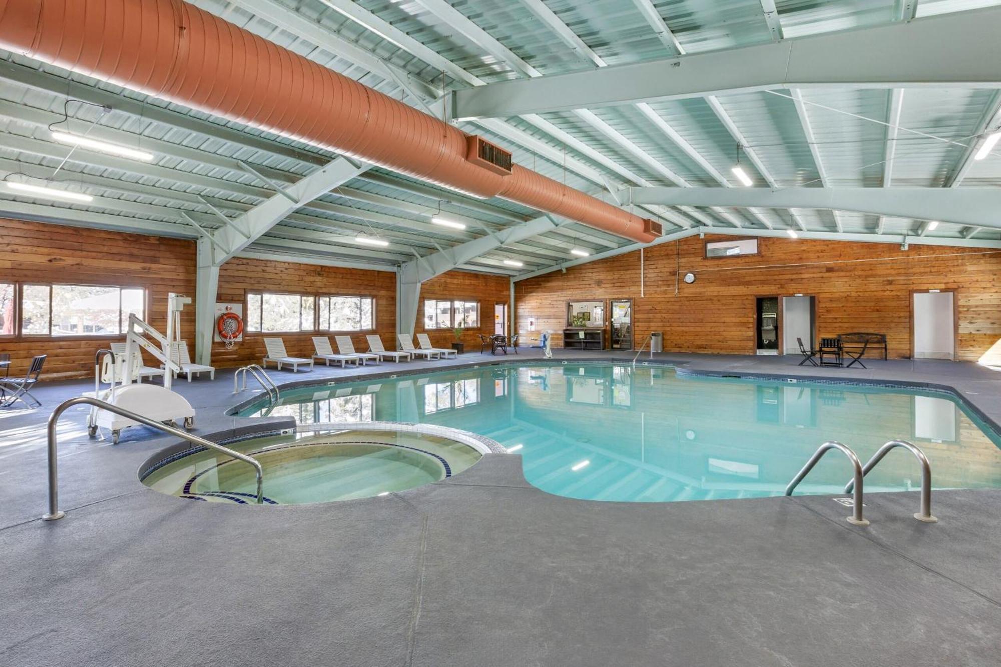 Pvc At The Roundhouse Resort Пайнтоп-Лейксайд Екстериор снимка